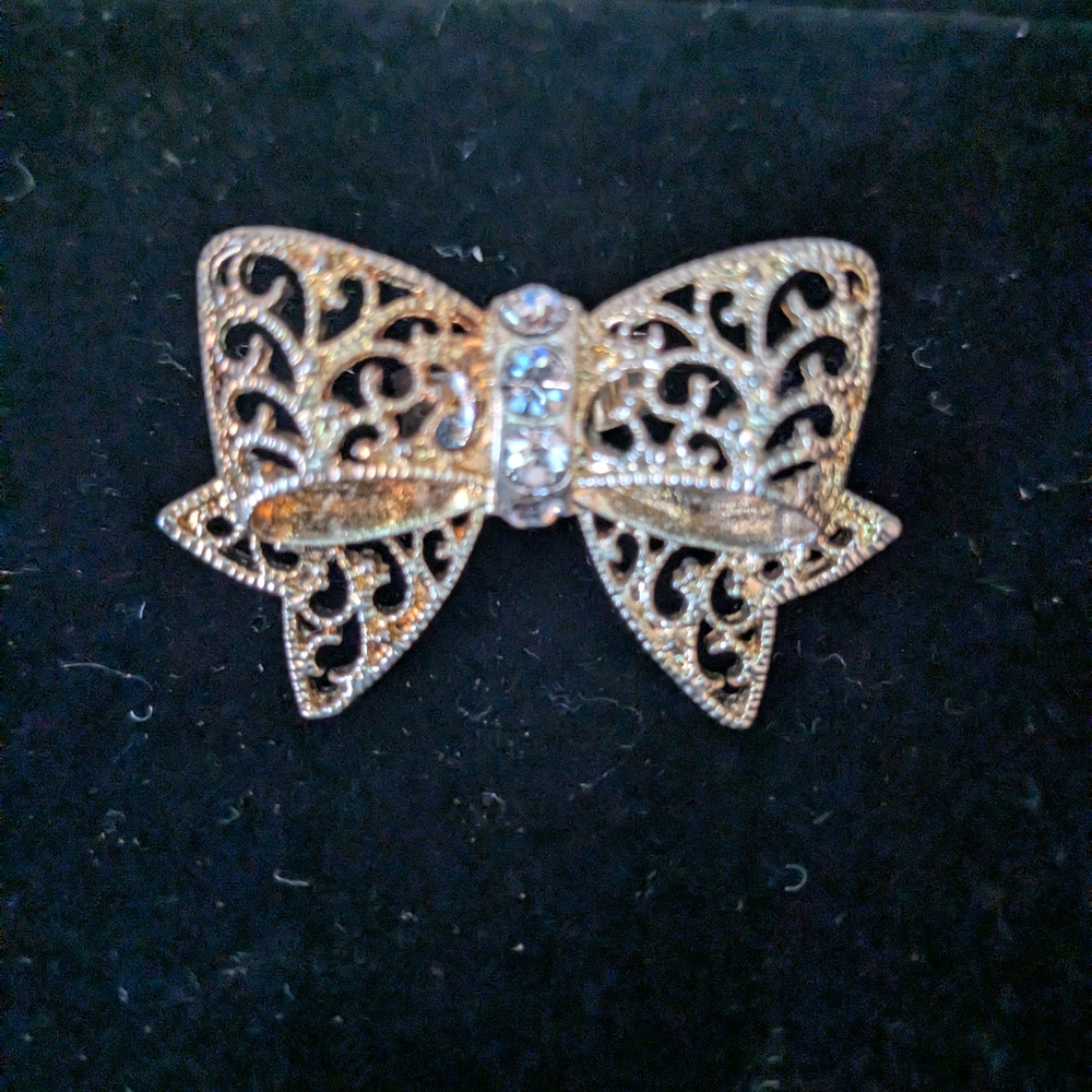 Gold Filigree Bow Brooch with Clear Crystals - Women's Jewelry